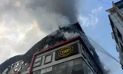 Major blaze at electronics goods showroom building in Mumbai; NDRF called in for firefighting ops Major blaze at electronics goods showroom building in Mumbai; NDRF called in for firefighting ops