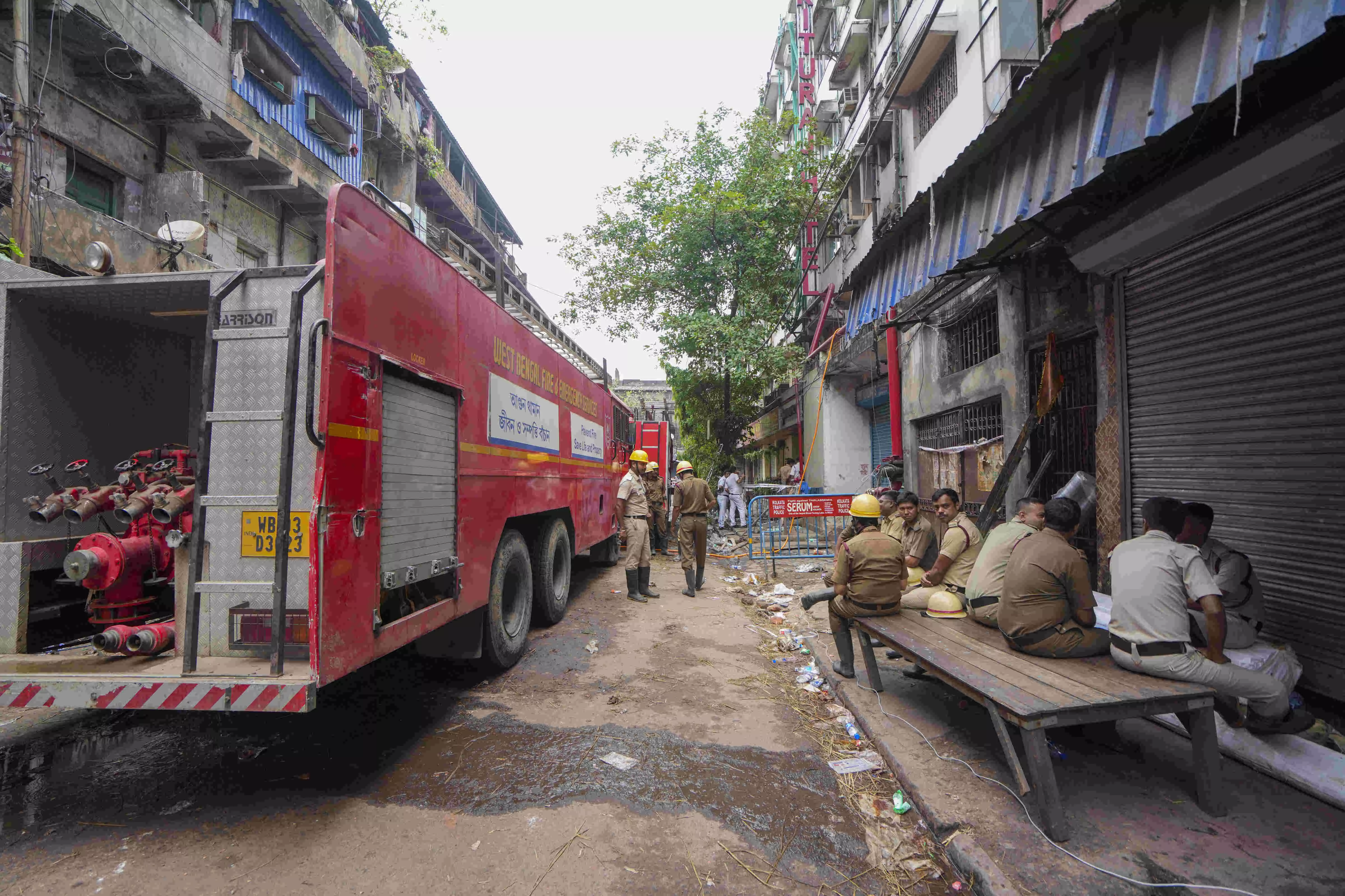 14 dead in Kolkata hotel fire; PM announces ex gratia, CM orders probe 14 dead in Kolkata hotel fire; PM announces ex gratia, CM orders probe