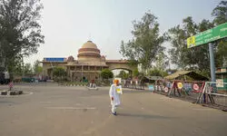 Attari-Wagah border between India and Pakistan completely shut Attari-Wagah border between India and Pakistan completely shut