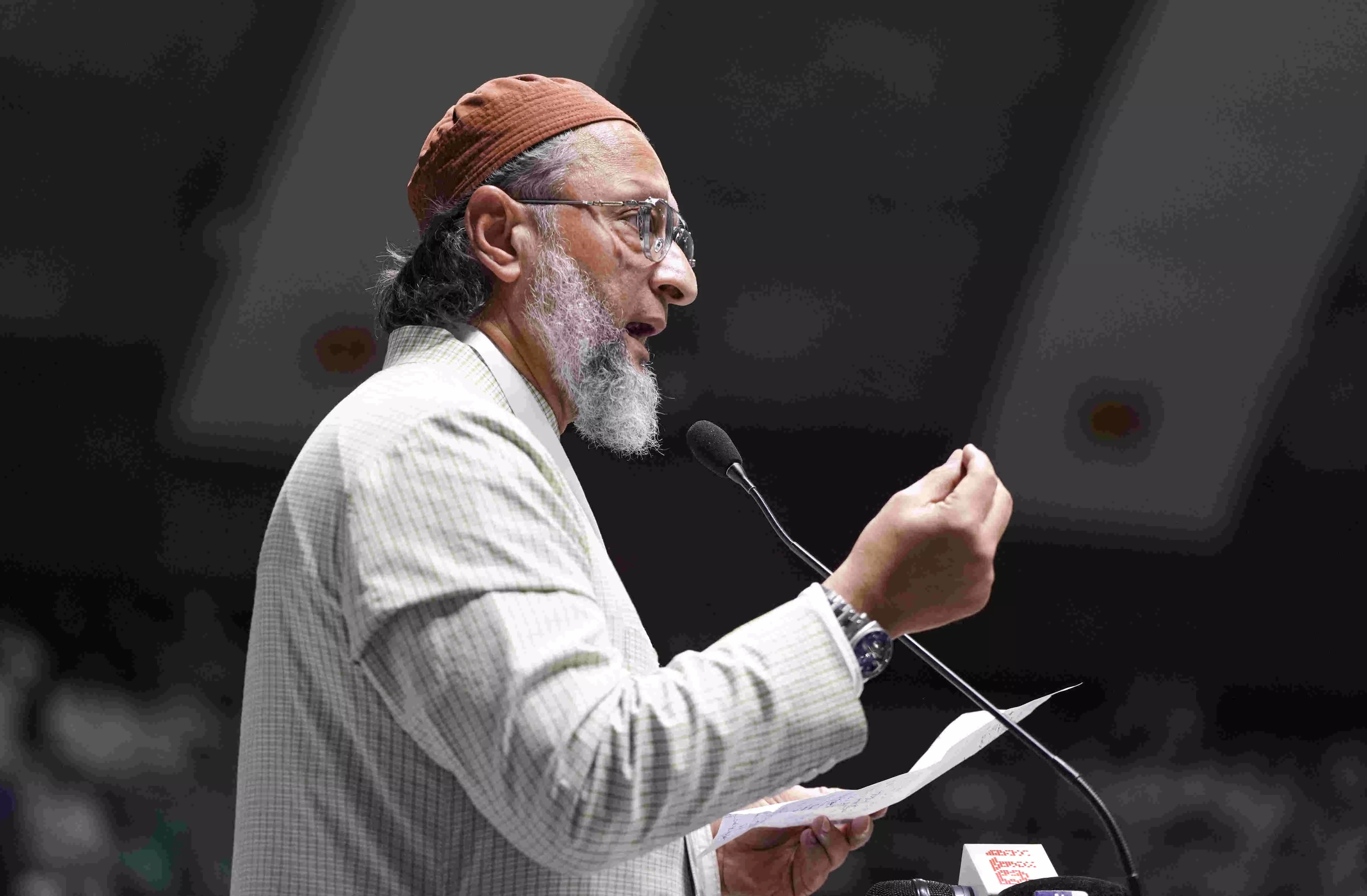 Waqf Act will destroy Waqf Board: AIMIM chief Owaisi launches AIMPLB protest Waqf Act will destroy Waqf Board: AIMIM chief Owaisi launches AIMPLB protest