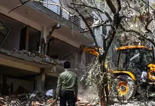 DDA carries out demolition drive in Sainik Farms to reclaim encroached land DDA carries out demolition drive in Sainik Farms to reclaim encroached land