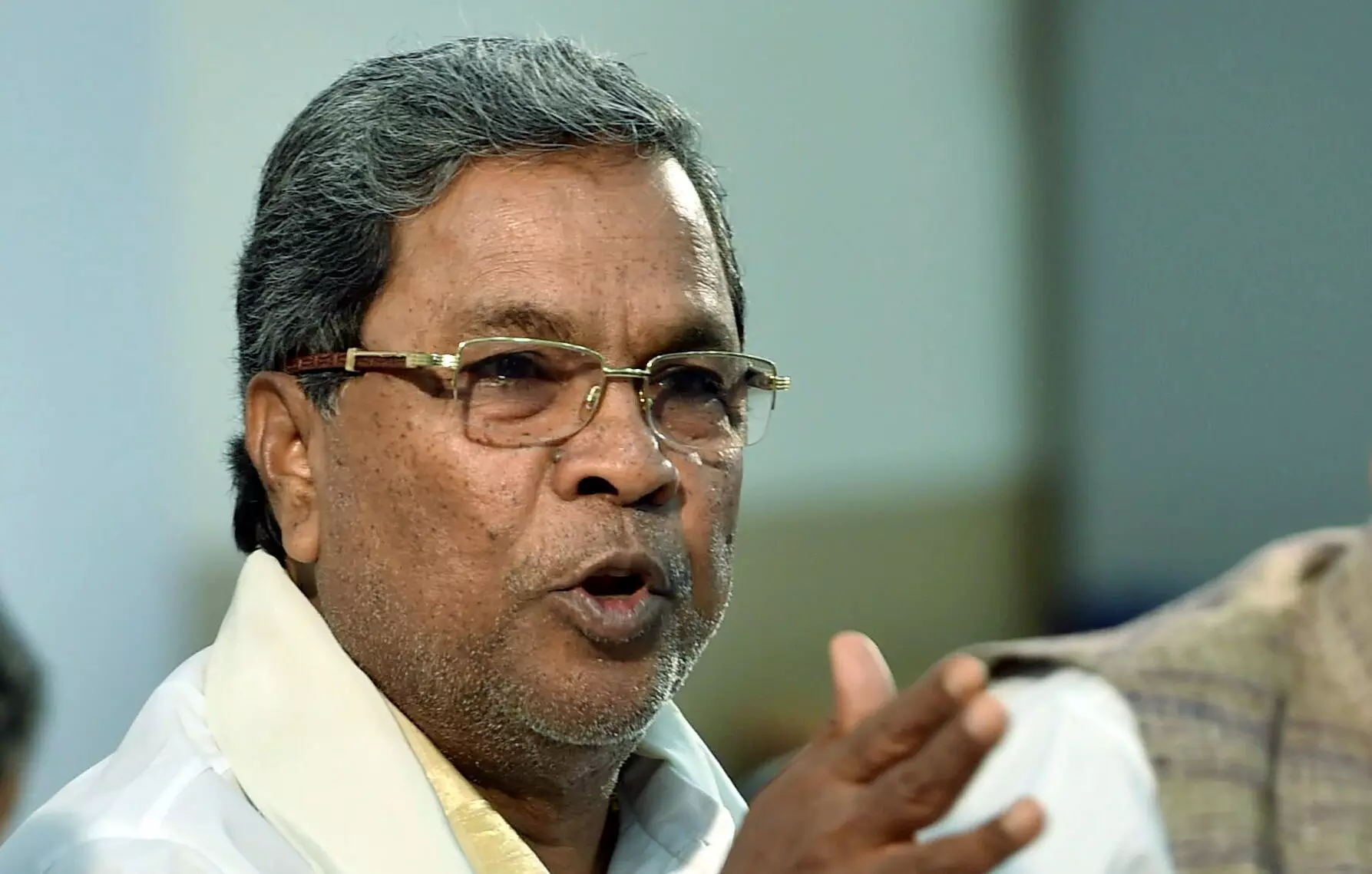 Received threat calls, asked police to find those behind it: Siddaramaiah Received threat calls, asked police to find those behind it: Siddaramaiah