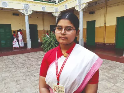 Kolkata girl bags 8th rank, aspires to become doctor Kolkata girl bags 8th rank, aspires to become doctor