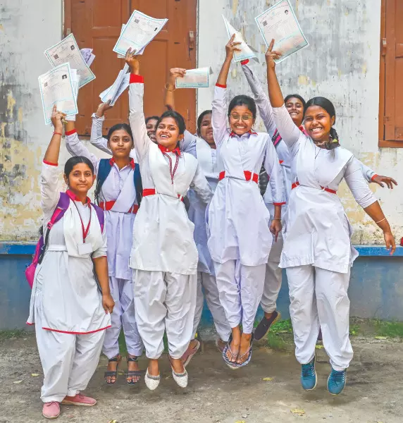 Over 86% students clear Madhyamik, CM congratulates Over 86% students clear Madhyamik, CM congratulates