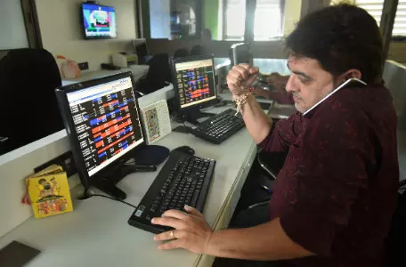 US Fed interest rate decision, earnings, Indo-Pak tensions to drive mkts this week: Analysts US Fed interest rate decision, earnings, Indo-Pak tensions to drive mkts this week: Analysts