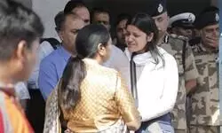 NCW comes out in support of Pahalgam attack victims wife over her online trolling NCW comes out in support of Pahalgam attack victims wife over her online trolling