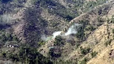 For 11th consecutive day, Pakistan resorts to firing on J&K LoC, Indian troops respond strongly For 11th consecutive day, Pakistan resorts to firing on J&K LoC, Indian troops respond strongly