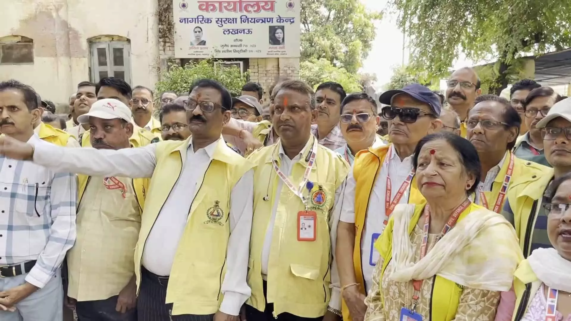 Civil defence rehearses mock drill exercises in UP amid escalating tensions Civil defence rehearses mock drill exercises in UP amid escalating tensions
