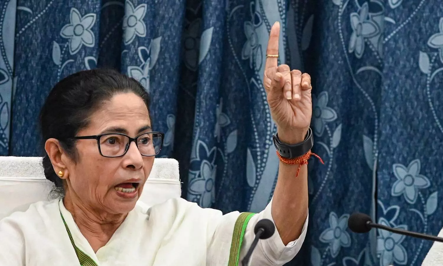 Rioters brought to Bengal from outside to orchestrate violence: Mamata Rioters brought to Bengal from outside to orchestrate violence: Mamata