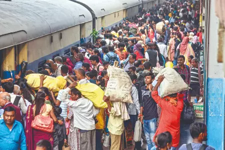 ‘Adopt well-coordinated plan to handle stampede-like situation at stations’ ‘Adopt well-coordinated plan to handle stampede-like situation at stations’