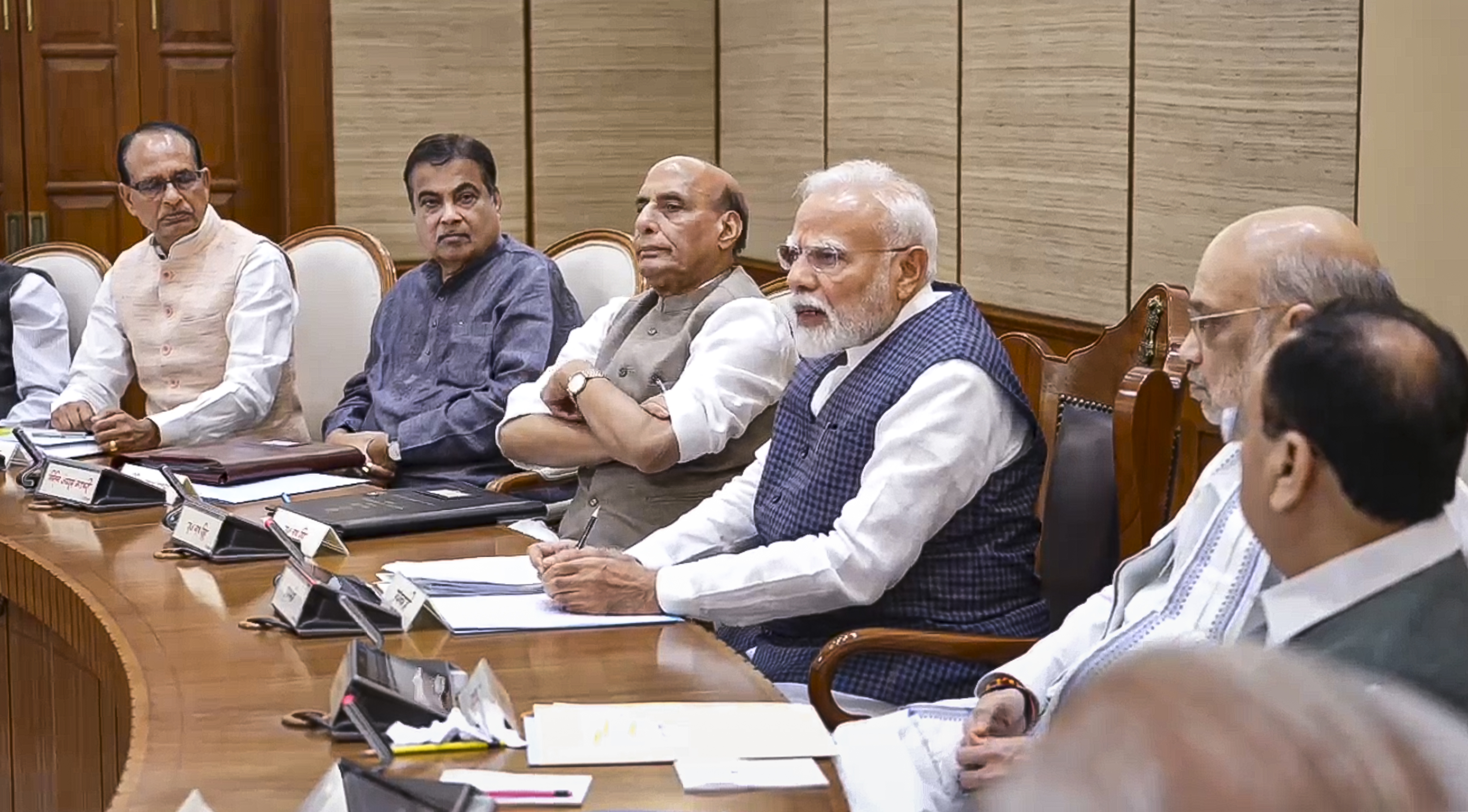 PM Modi chairs Cabinet meet after Operation Sindoor; Amit Shah calls CMs for high-level discussion PM Modi chairs Cabinet meet after Operation Sindoor; Amit Shah calls CMs for high-level discussion