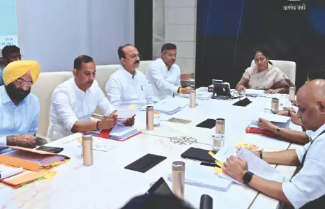Air pollution: Delhi Cabinet okays cloud-seeding trials Air pollution: Delhi Cabinet okays cloud-seeding trials