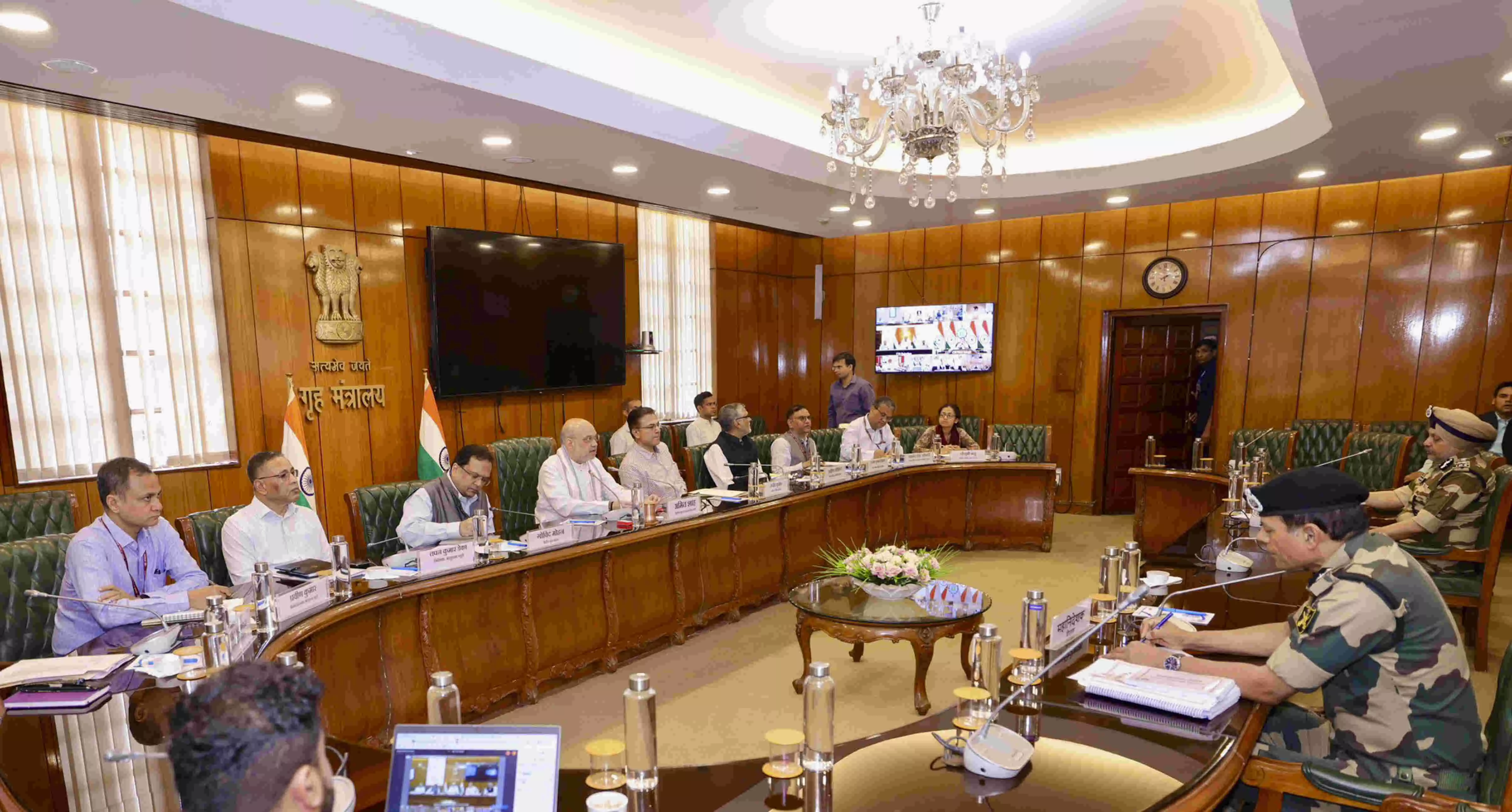 Centre convenes all-party meeting amid heightened tensions with Pakistan Centre convenes all-party meeting amid heightened tensions with Pakistan