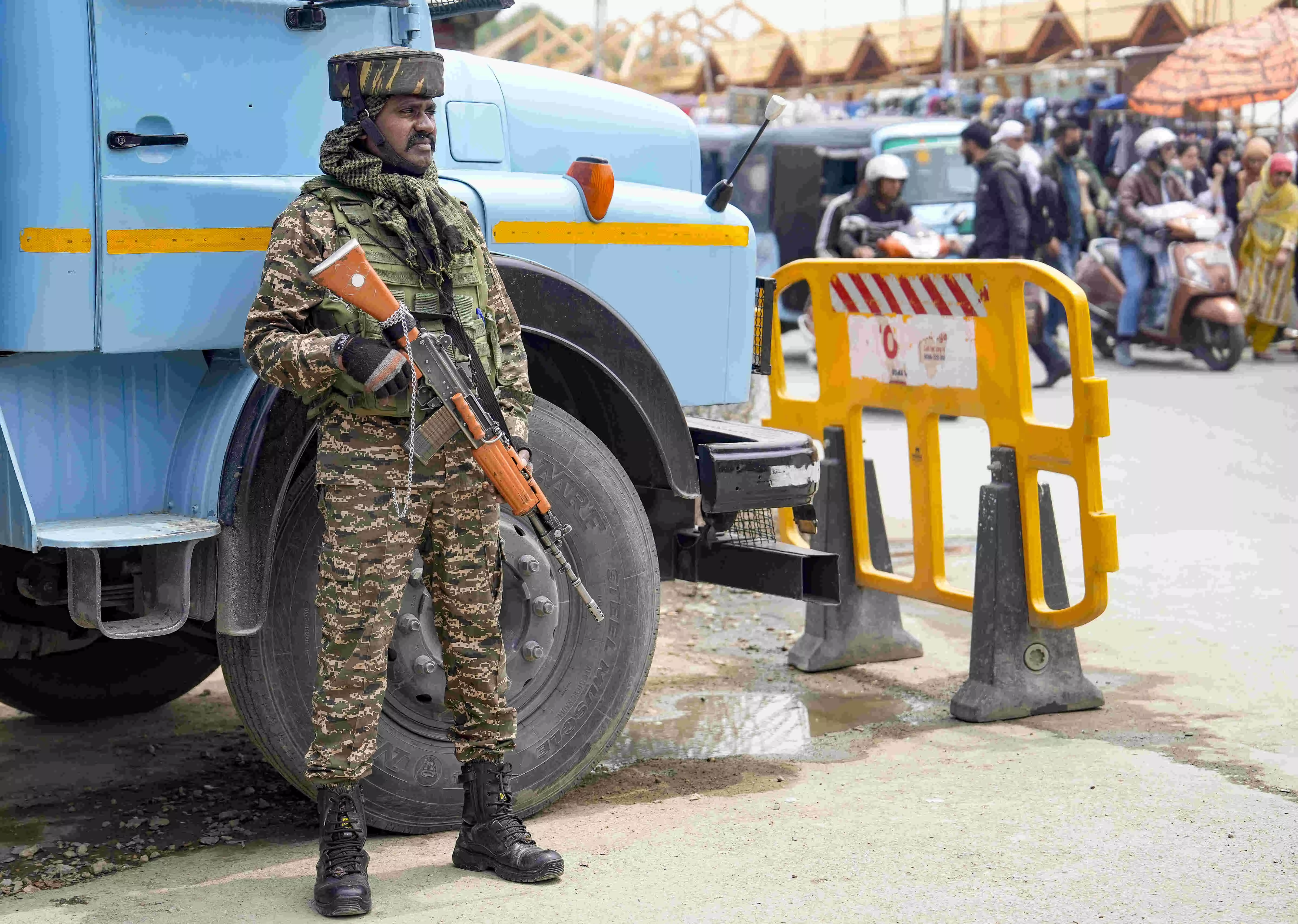Pakistan Needs to Step Back Pakistan Needs to Step Back
