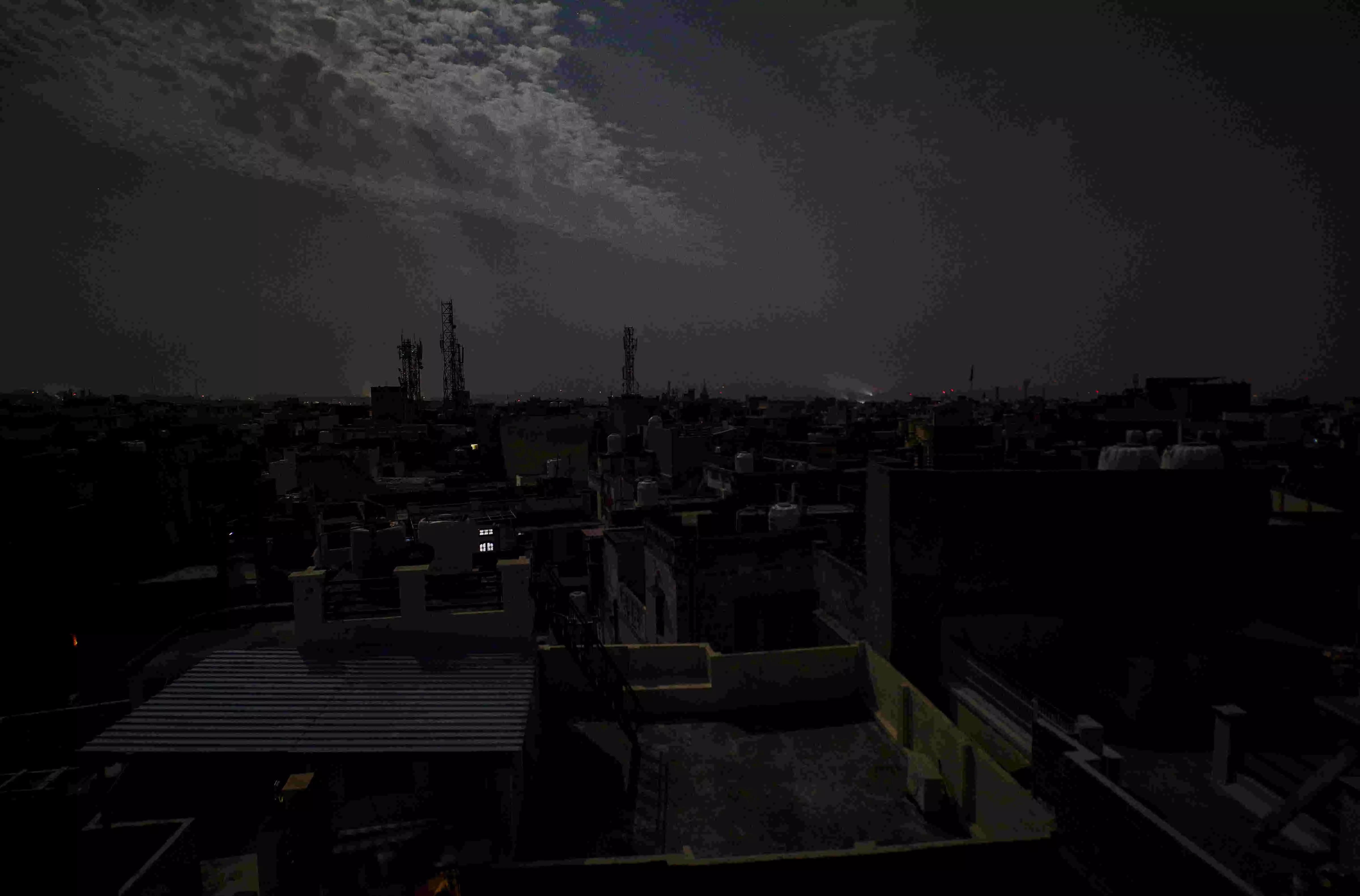 People wake up to blast-like sounds as sirens ring out in Jammu People wake up to blast-like sounds as sirens ring out in Jammu