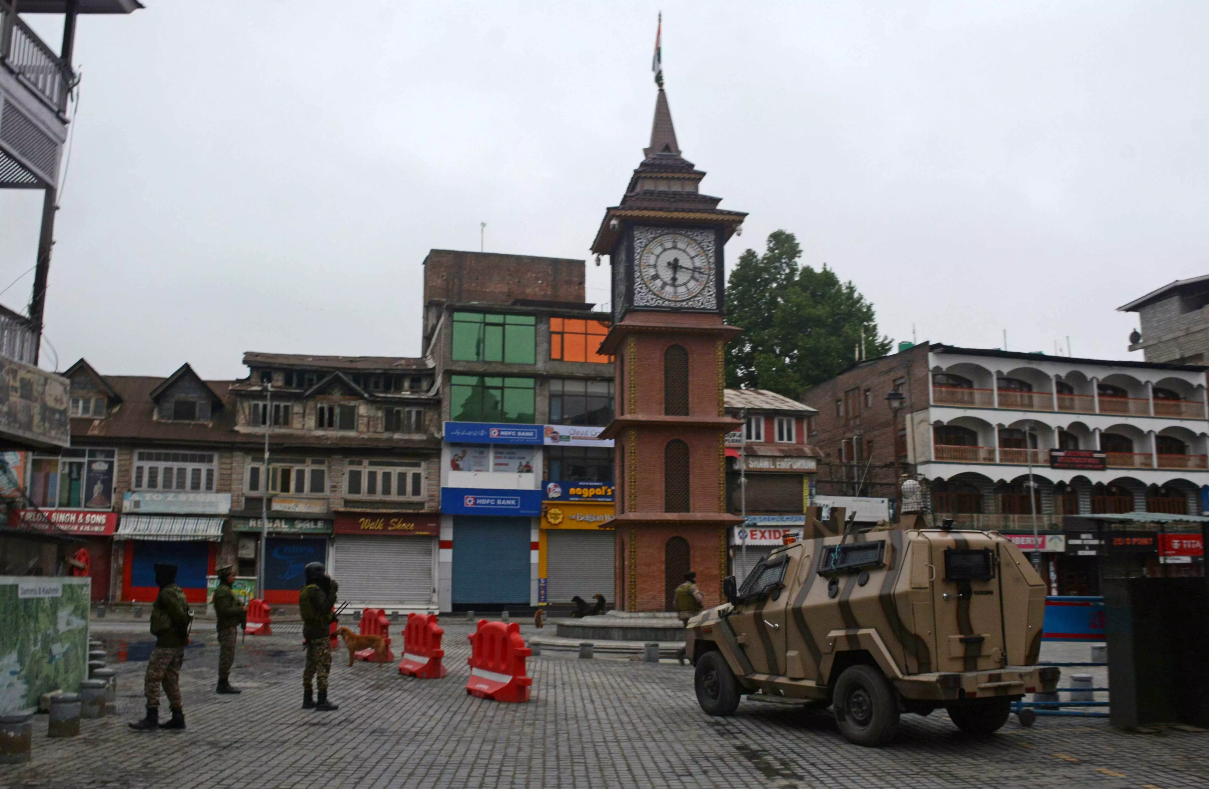 Missile-like object lands in Dal Lake as loud explosions rock Srinagar Missile-like object lands in Dal Lake as loud explosions rock Srinagar