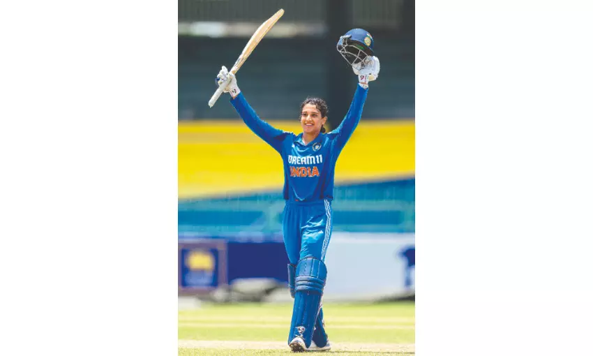 India crush SL by 97 runs to win Women’s Tri-Nation tournament India crush SL by 97 runs to win Women’s Tri-Nation tournament