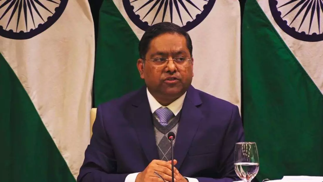 Kashmir issue is bilateral between India and Pakistan: MEA Kashmir issue is bilateral between India and Pakistan: MEA