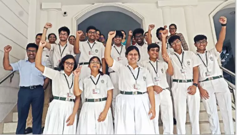 CBSE class 10, 12 results declared: Mamata congratulates students CBSE class 10, 12 results declared: Mamata congratulates students