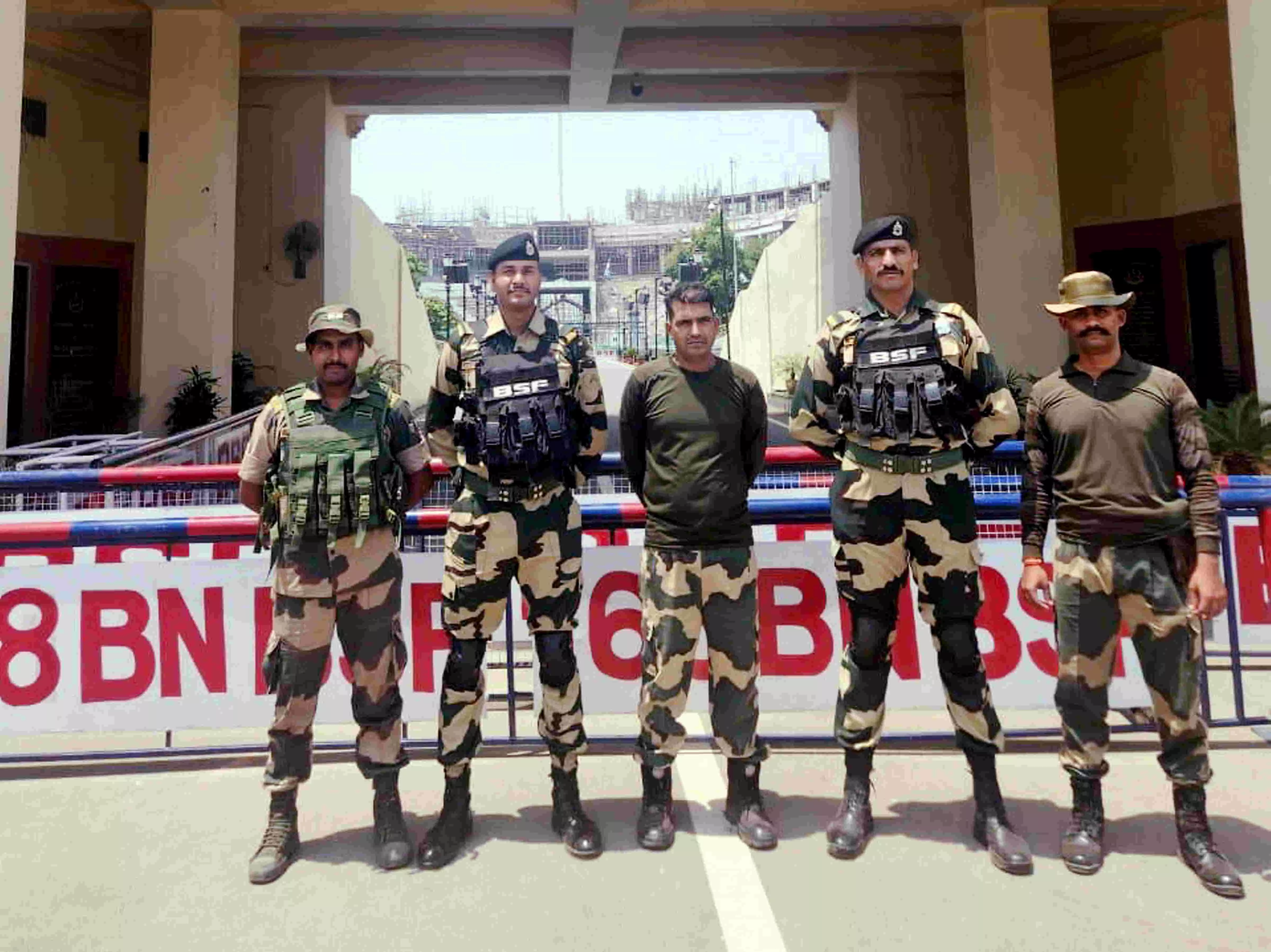 Pakistan hands over BSF Jawan Purnam Kumar Shaw to India after 21 days Pakistan hands over BSF Jawan Purnam Kumar Shaw to India after 21 days