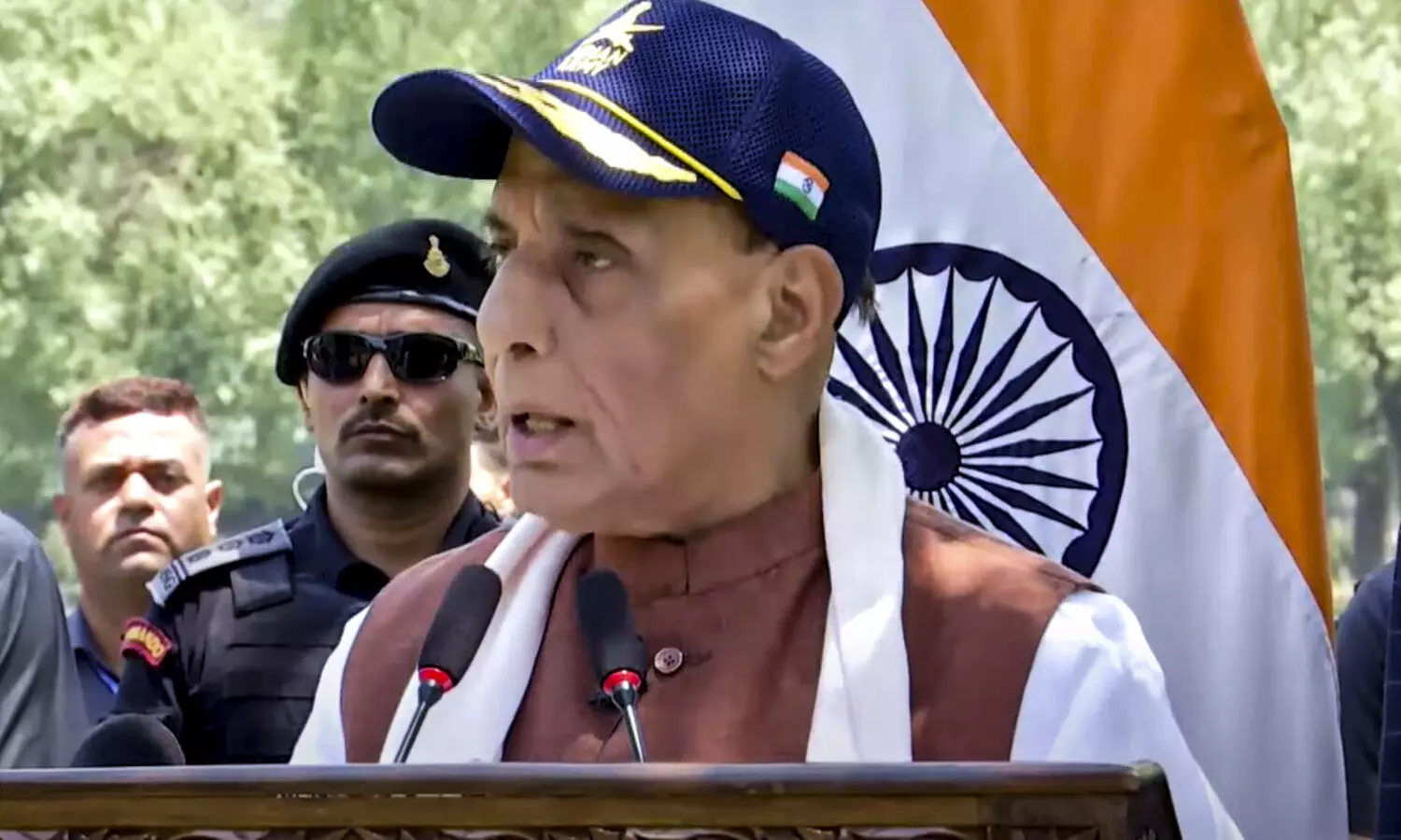 Rajnath questions Pakistans ability to handle nuclear weapons