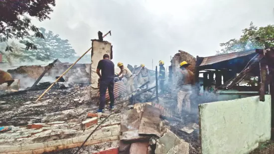 Kurseong: Five families rendered homeless in devastating fire Kurseong: Five families rendered homeless in devastating fire