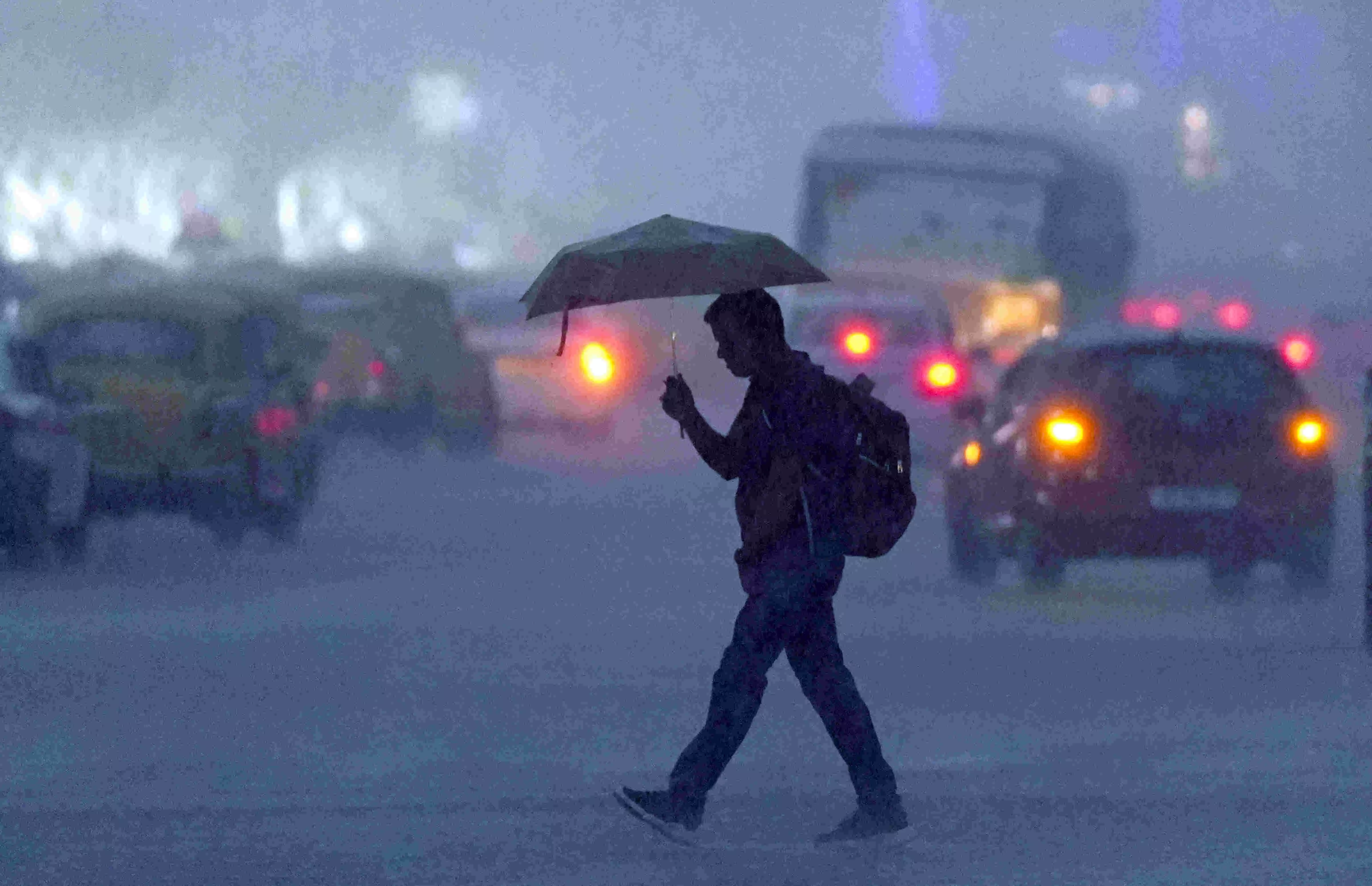 ‘Thunderstorms, heavy rain likely till May 21’ ‘Thunderstorms, heavy rain likely till May 21’