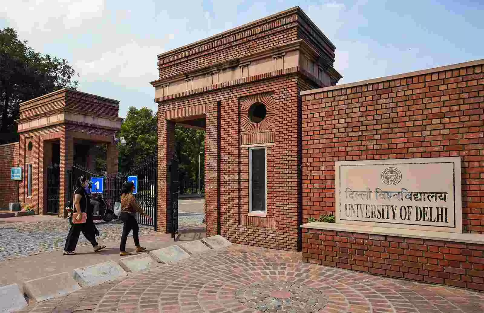 Delhi Univ to roll out uniform seniority policy for teachers Delhi Univ to roll out uniform seniority policy for teachers