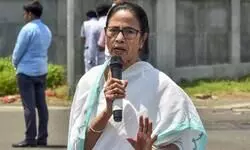 Fewer teachers, more outsiders taking part in agitation outside Bengal education dept HQ: Mamata