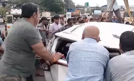 Five killed as car plunges into river on Mumbai-Goa Highway in Maharashtra Five killed as car plunges into river on Mumbai-Goa Highway in Maharashtra