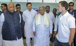 In BJPs model money is in hands of select rich, while Cong gives to poor: Rahul Gandhi In BJPs model money is in hands of select rich, while Cong gives to poor: Rahul Gandhi