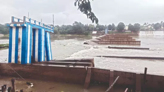 Portion of Atreyee River dam collapses again in Balurghat, sparks panic among locals Portion of Atreyee River dam collapses again in Balurghat, sparks panic among locals