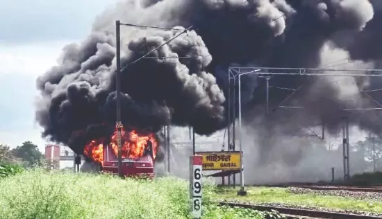Fire erupts in Siliguri-Malda bound Demu train engine Fire erupts in Siliguri-Malda bound Demu train engine