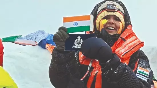 Geeta Samota becomes 1st CISF officer to scale Everest Geeta Samota becomes 1st CISF officer to scale Everest
