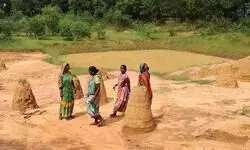 Congress slams government over gaps in MGNREGA implementation