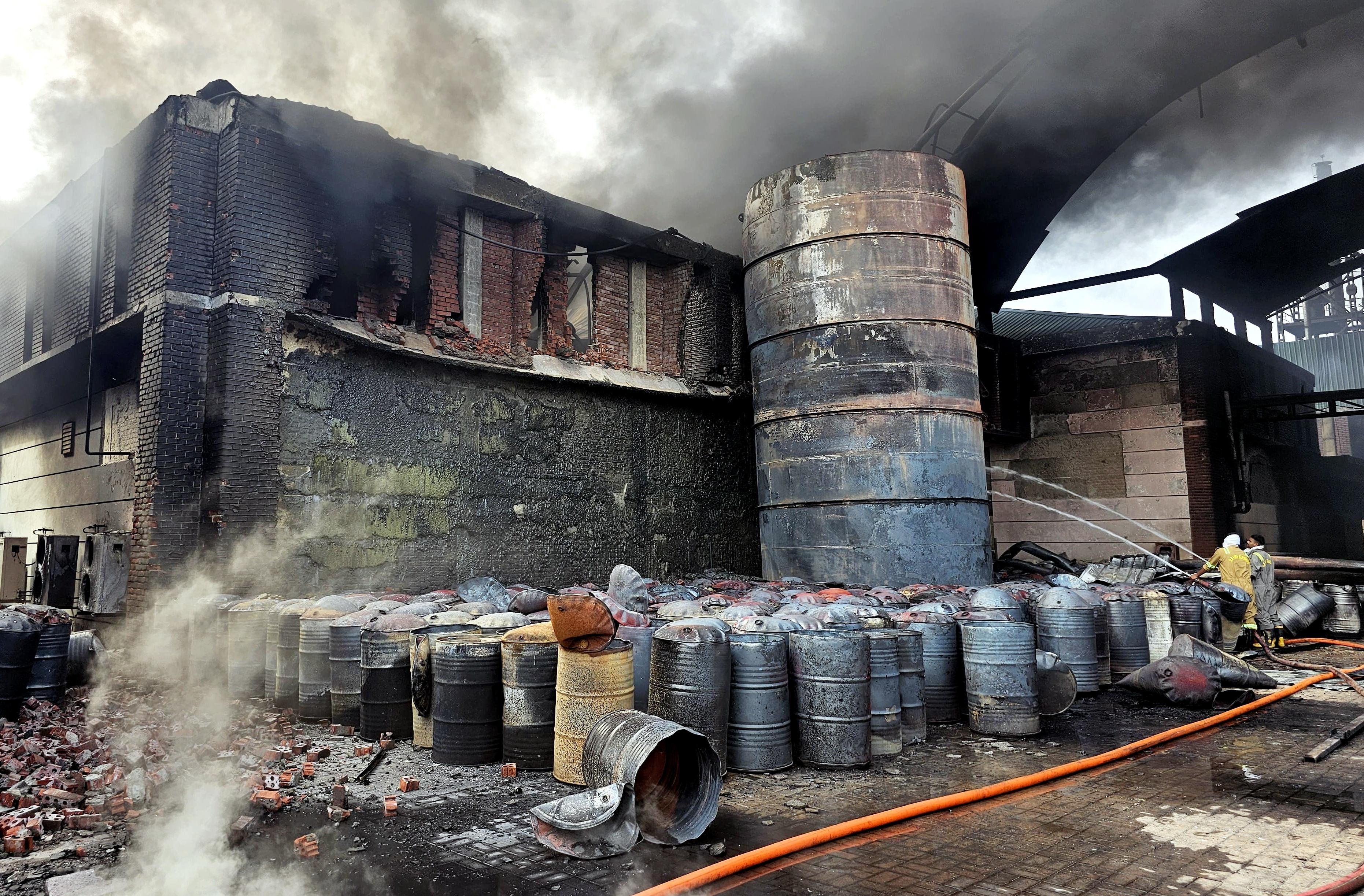 Massive fire during storm guts 200 houses in Budaun village