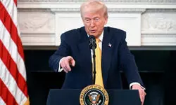 Trump threatens 25% import tax on Apple unless iPhones are made in US Trump threatens 25% import tax on Apple unless iPhones are made in US