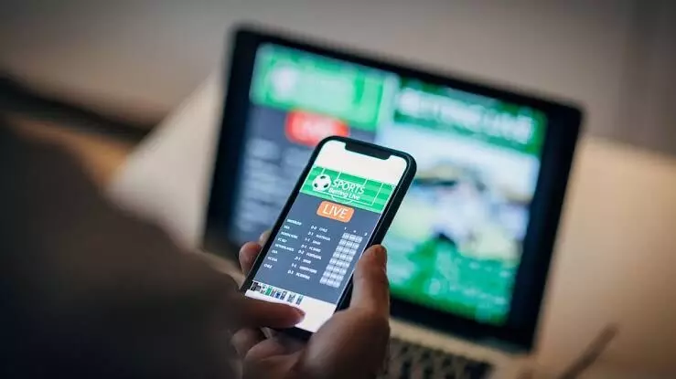 SC seeks Centres response on PIL seeking to regulate online betting apps SC seeks Centres response on PIL seeking to regulate online betting apps