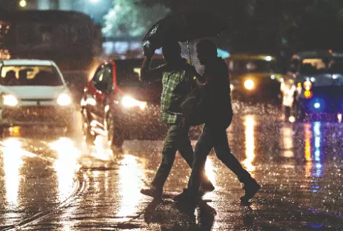 MeT predicts season’s first pre-monsoon showers in Kolkata by middle of next week MeT predicts season’s first pre-monsoon showers in Kolkata by middle of next week