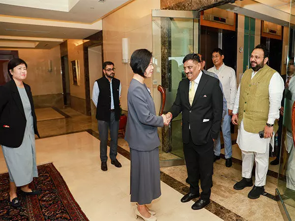All-party delegation apprises senior Singapore minister of India’s anti-terror policy All-party delegation apprises senior Singapore minister of India’s anti-terror policy