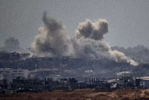 1 killed, 48 wounded as Israeli forces open fire on crowds overrunning aid site: Gaza health ministry 1 killed, 48 wounded as Israeli forces open fire on crowds overrunning aid site: Gaza health ministry