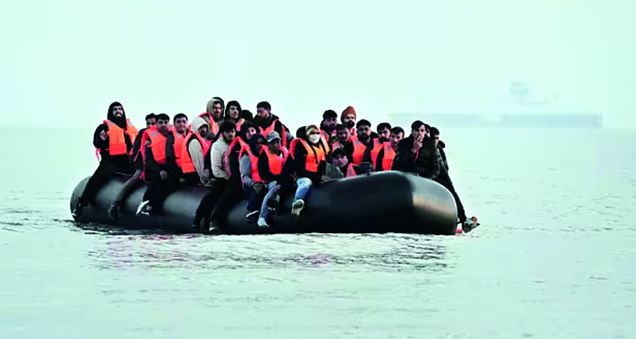 Number of migrants reaching UK in small boats in single day hits 2025 high Number of migrants reaching UK in small boats in single day hits 2025 high