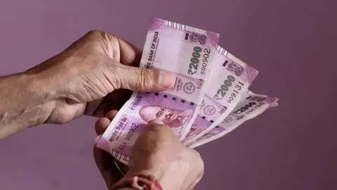 Rs 2000 notes worth Rs 6,181 cr still in circulation: RBI Rs 2000 notes worth Rs 6,181 cr still in circulation: RBI