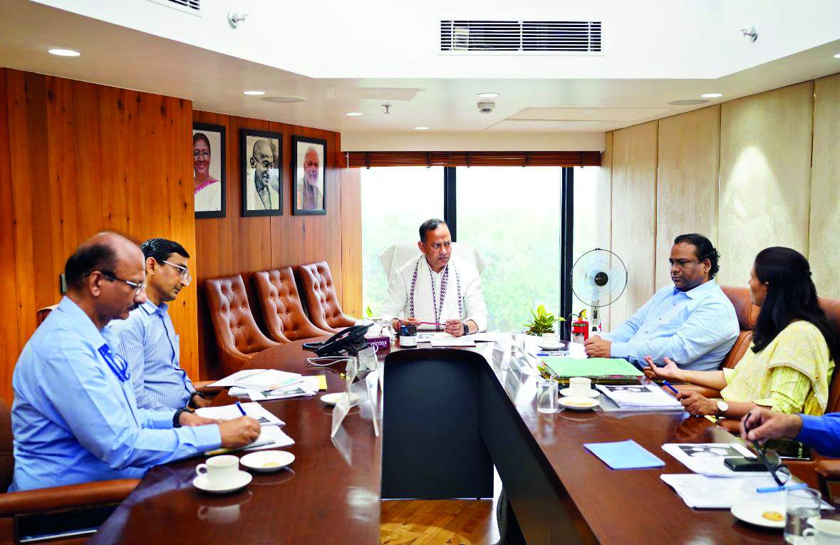 Minister Ravinder Singh reviews anti-drug drive plans Minister Ravinder Singh reviews anti-drug drive plans
