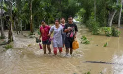 Rains cripple Northeast, 6 more die in Assam; PM Modi assures help to flood-hit northeast states Rains cripple Northeast, 6 more die in Assam; PM Modi assures help to flood-hit northeast states