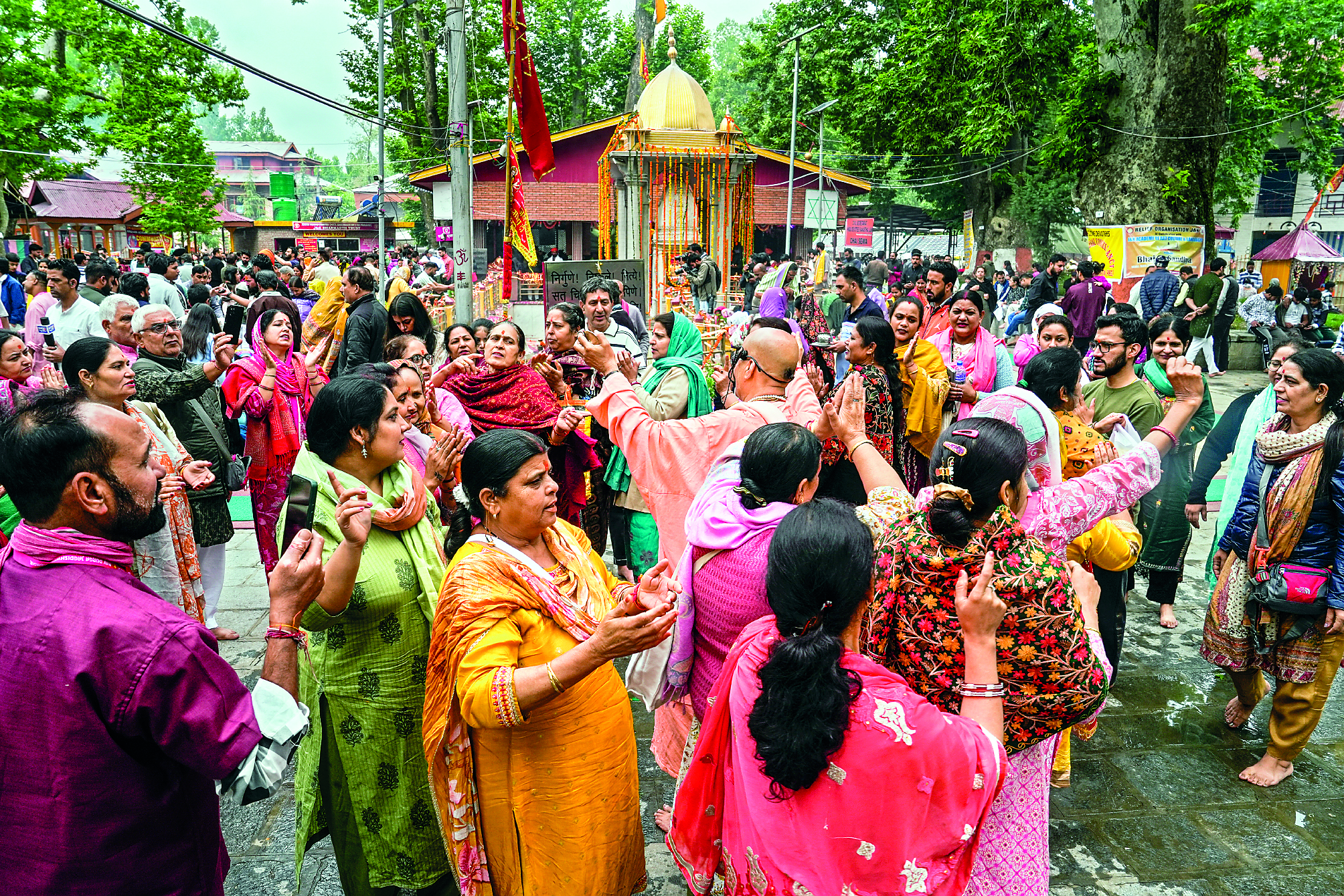 As Pahalgam wounds heal, Mela Kheer Bhawani witnesses huge turnout As Pahalgam wounds heal, Mela Kheer Bhawani witnesses huge turnout