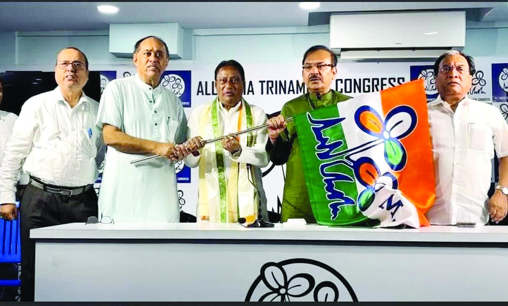 In major jolt to Cong, veteran party leader Shankar Malakar joins TMC ahead of 2026 Bengal polls In major jolt to Cong, veteran party leader Shankar Malakar joins TMC ahead of 2026 Bengal polls