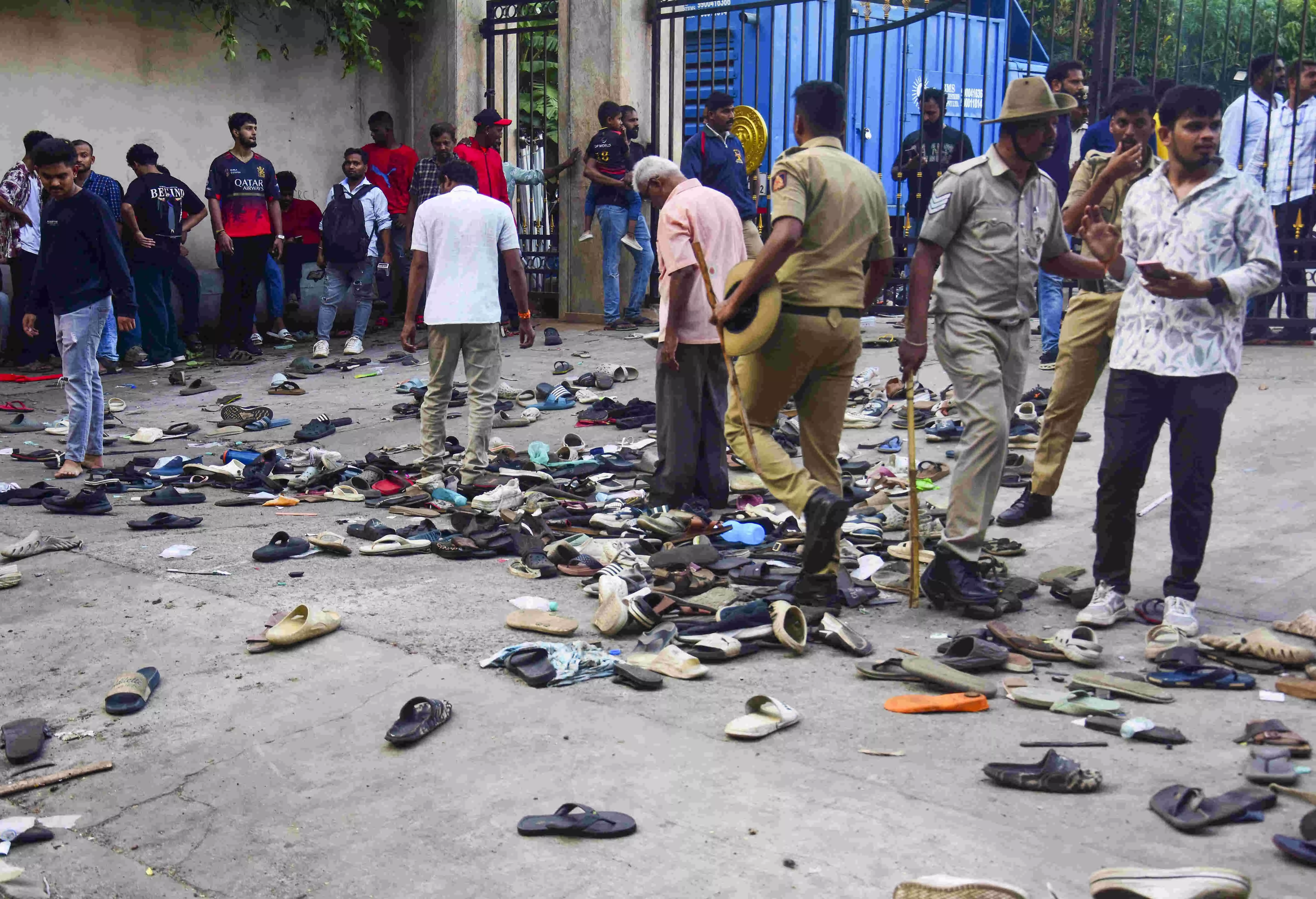 Stampede: Bengaluru Urban Deputy Commissioner to issue notices to KSCA, RCB and police commissioner