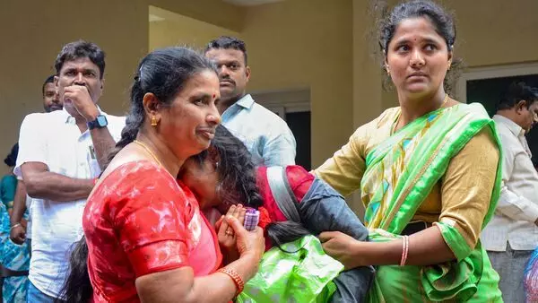 K’taka govt suspends top cop, orders arrest of representative of RCB & others after FIR K’taka govt suspends top cop, orders arrest of representative of RCB & others after FIR