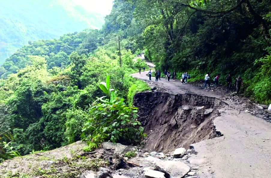 All stranded tourists evacuated from North Sikkim